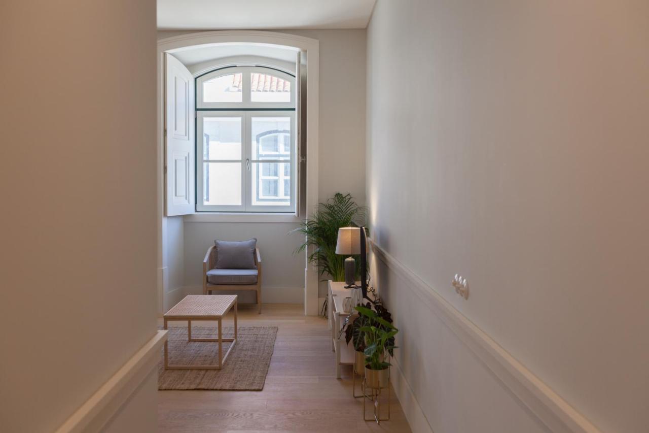 Flh Praca Rossio Bright Apartment Lisbon Luaran gambar